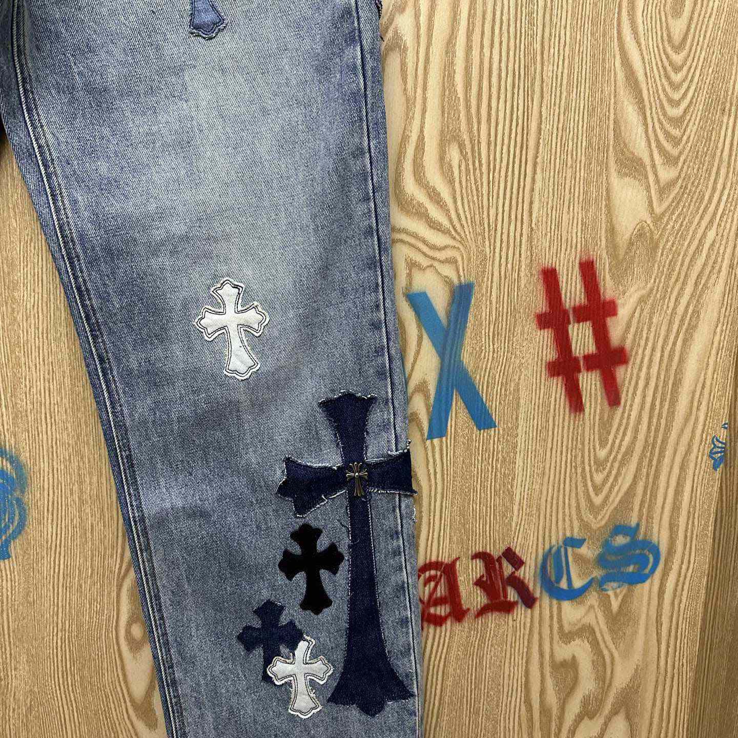 Chrome Hearts  Jeans  - DesignerGu