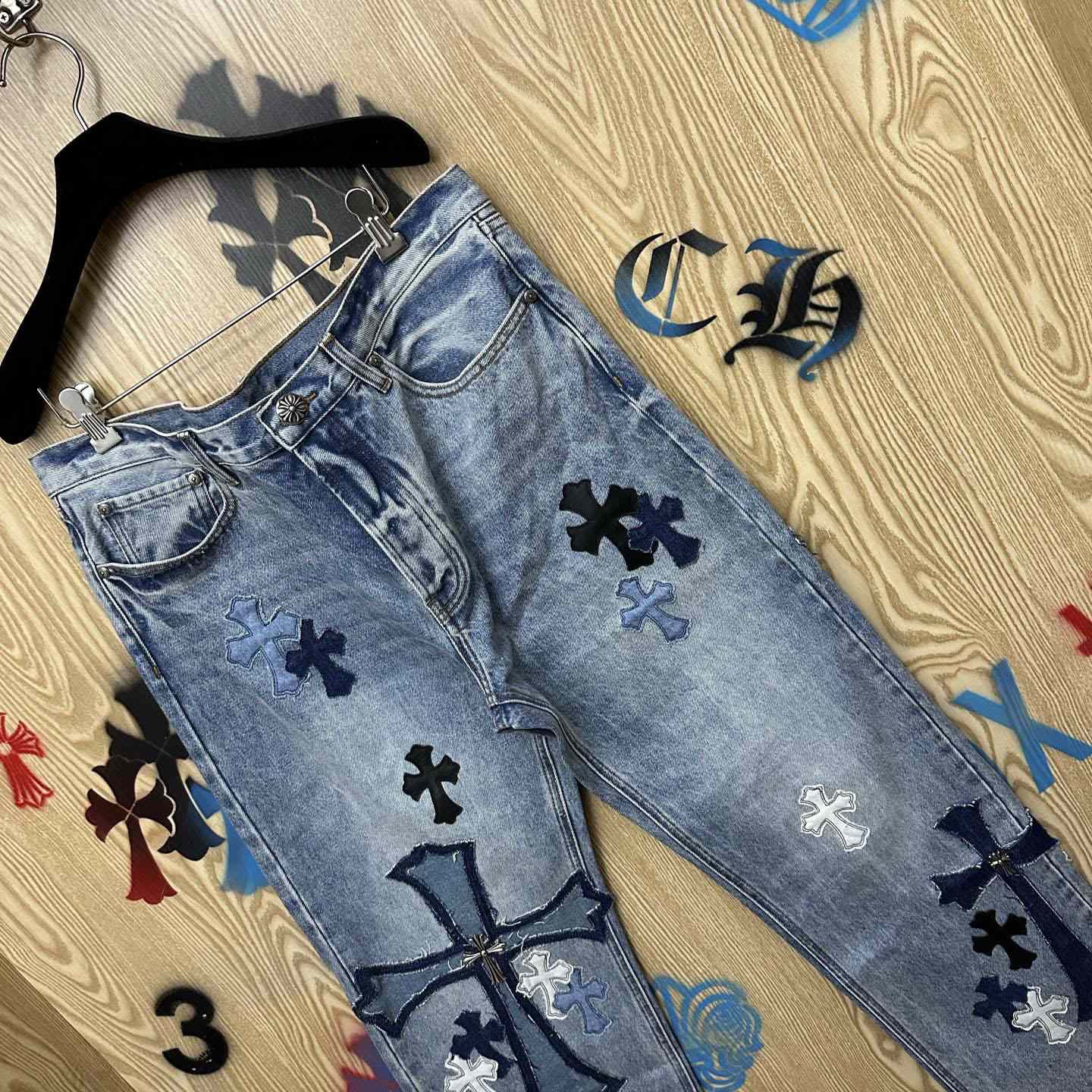 Chrome Hearts  Jeans  - DesignerGu