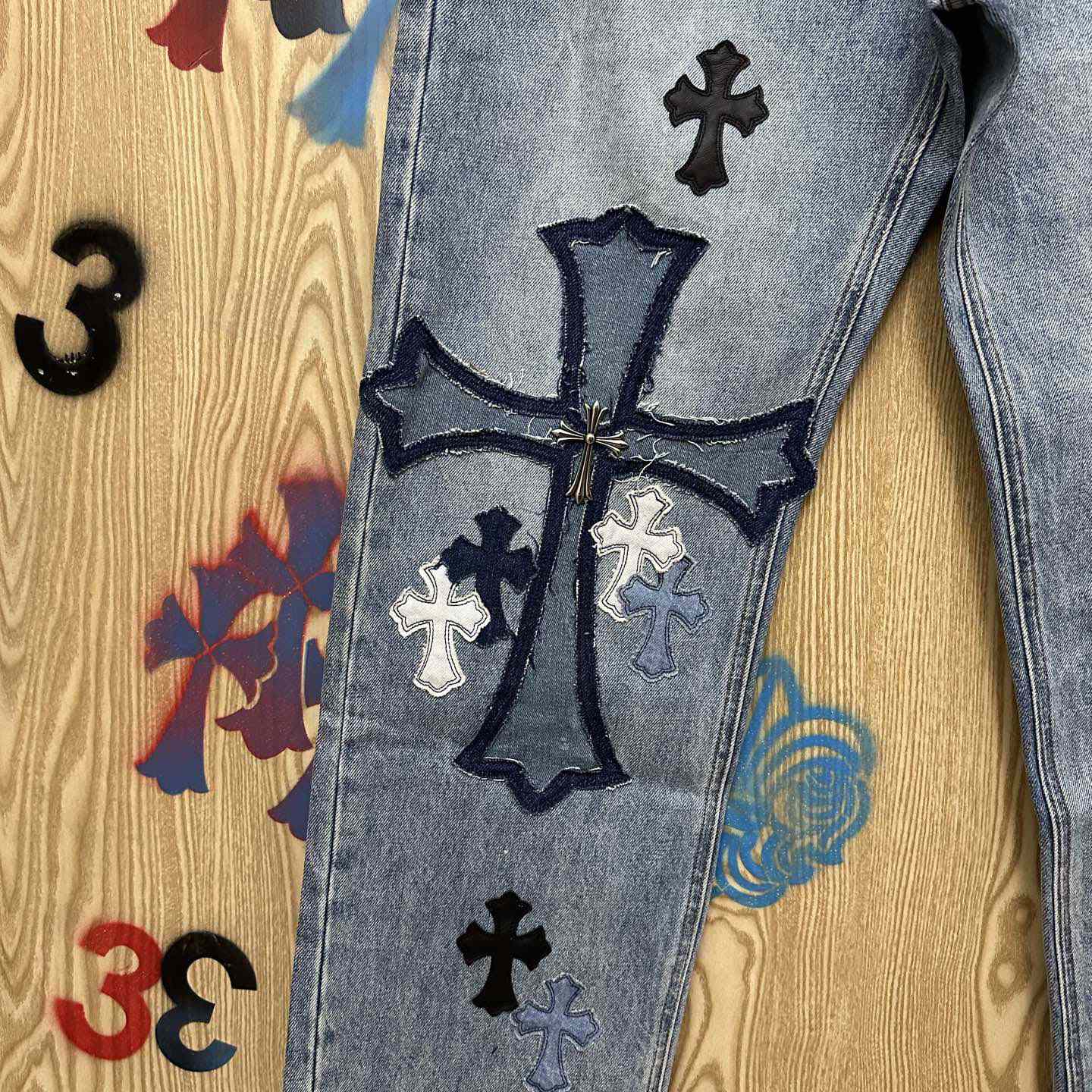 Chrome Hearts  Jeans  - DesignerGu