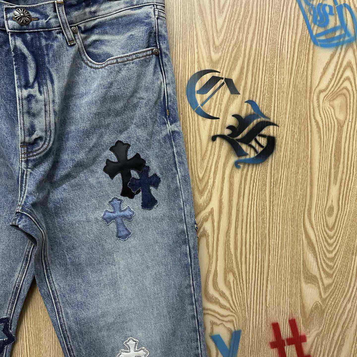 Chrome Hearts  Jeans  - DesignerGu