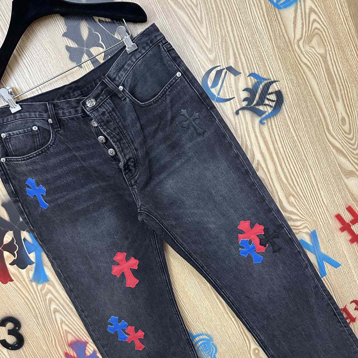 Chrome Hearts  Jeans  - DesignerGu