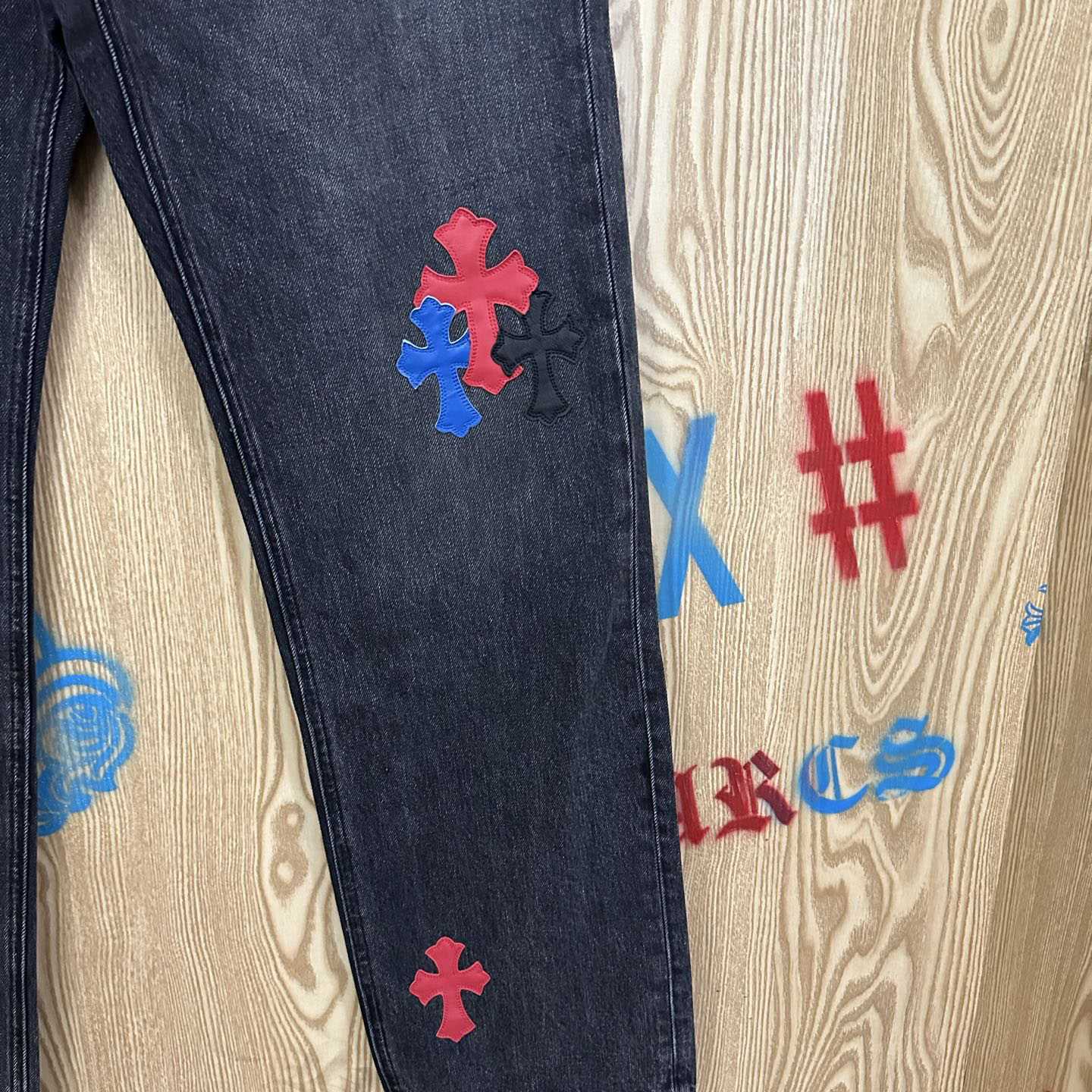 Chrome Hearts  Jeans  - DesignerGu