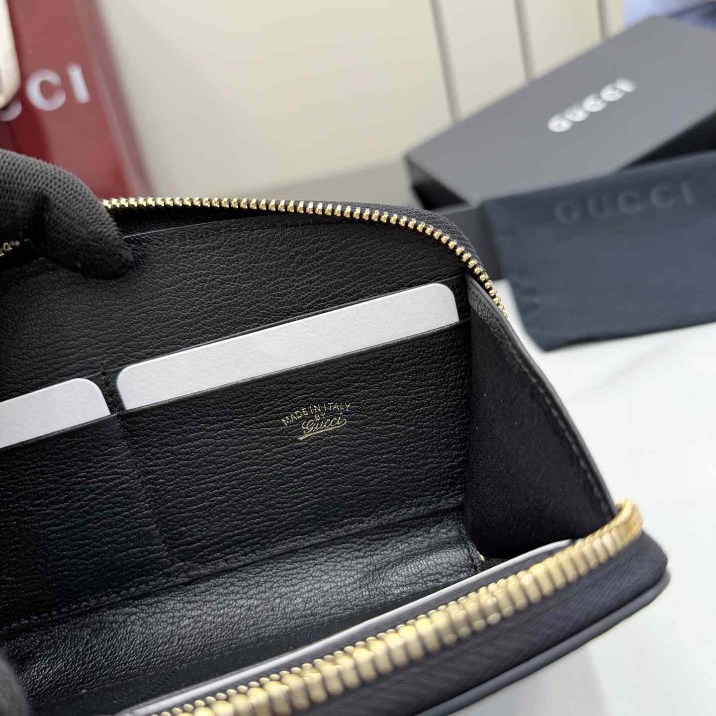 Gucci Zip Around Wallet With Bamboo 876472 - DesignerGu