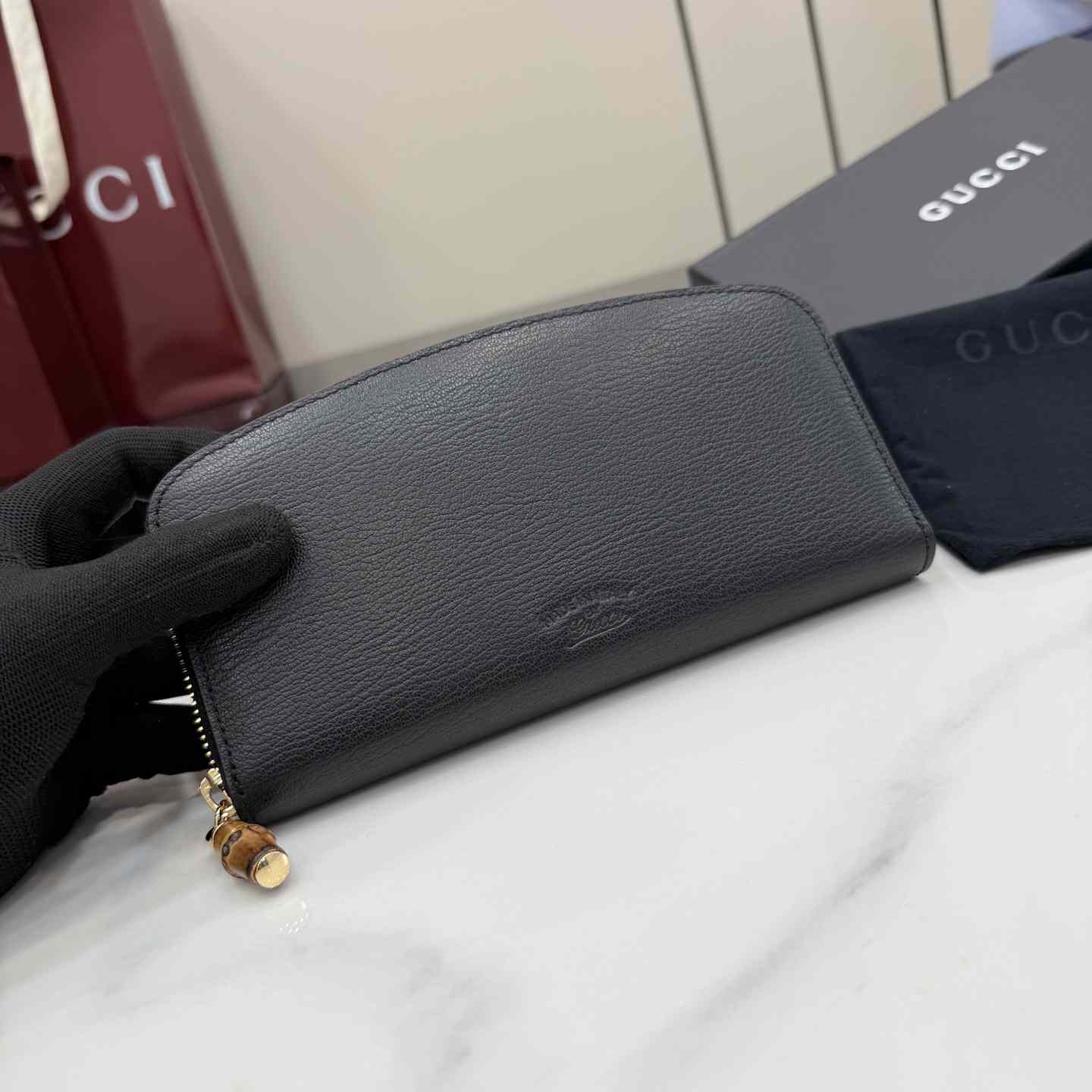 Gucci Zip Around Wallet With Bamboo 876472 - DesignerGu