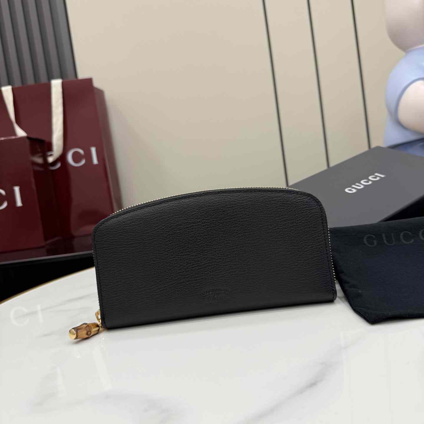 Gucci Zip Around Wallet With Bamboo 876472 - DesignerGu