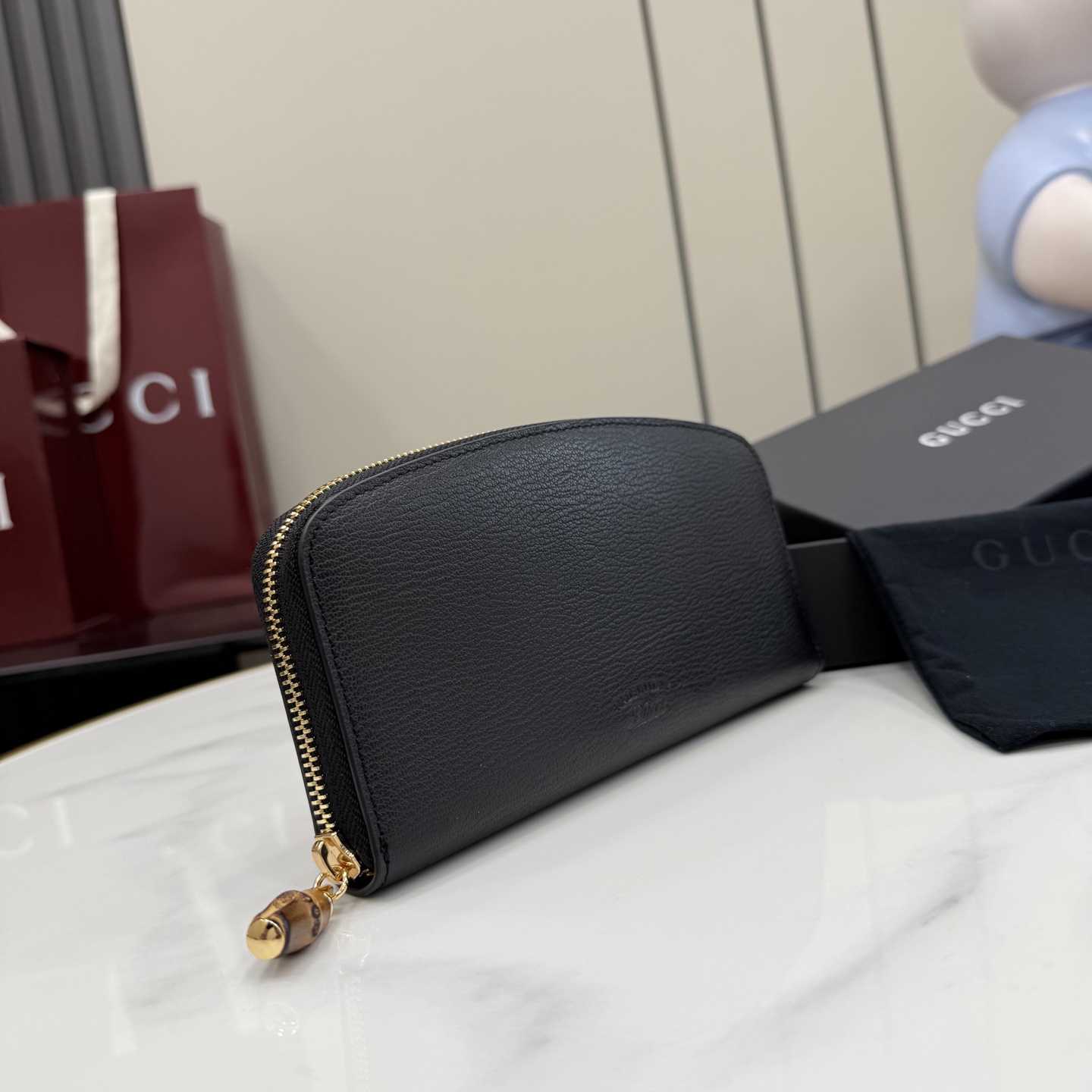 Gucci Zip Around Wallet With Bamboo 876472 - DesignerGu