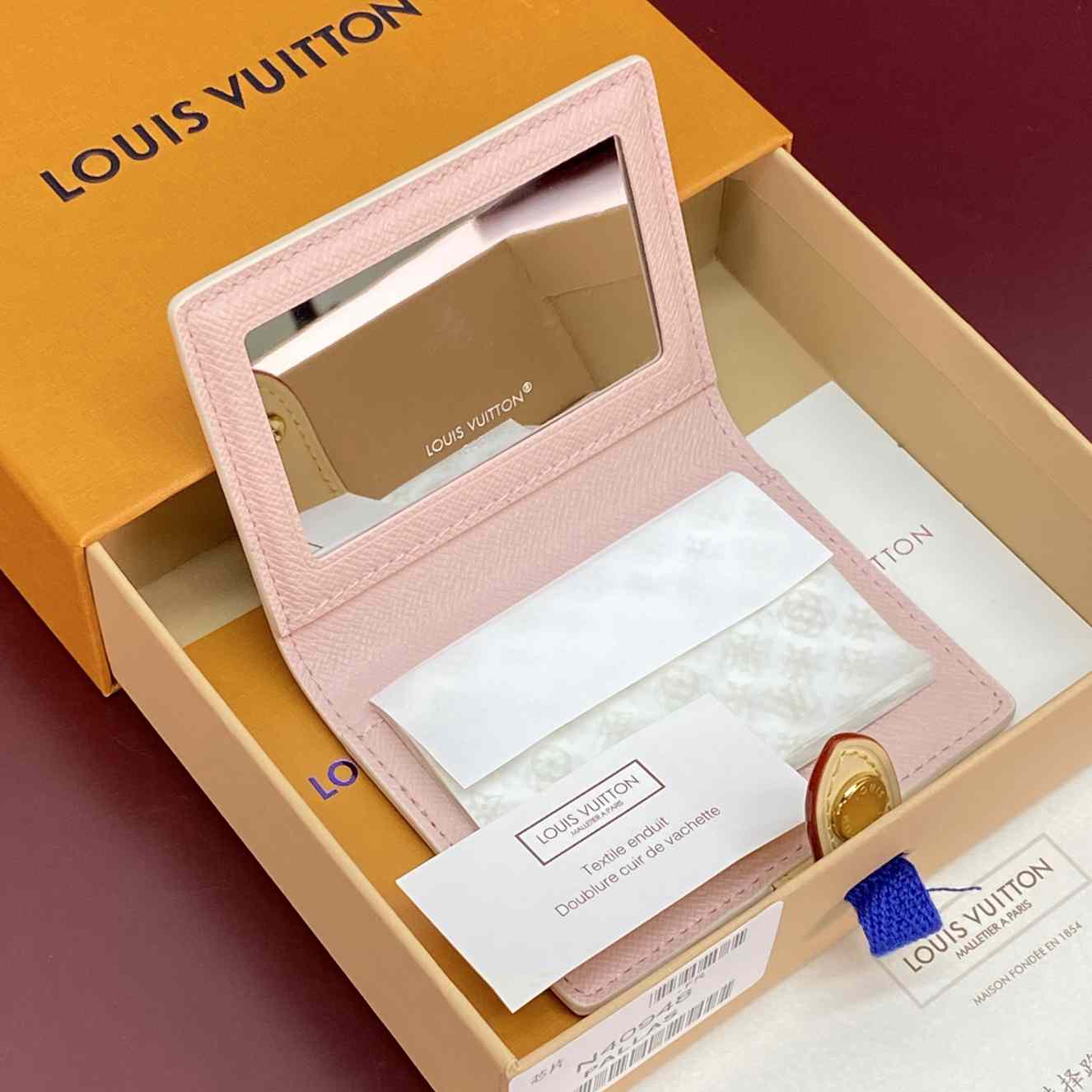Louis Vuitton Mattifying Paper Case N40948 - DesignerGu