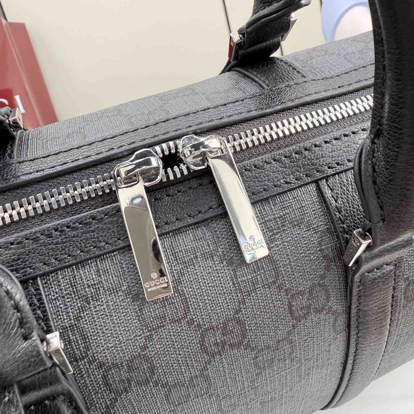 Gucci GG Small Duffle Bag A00DGZ - DesignerGu