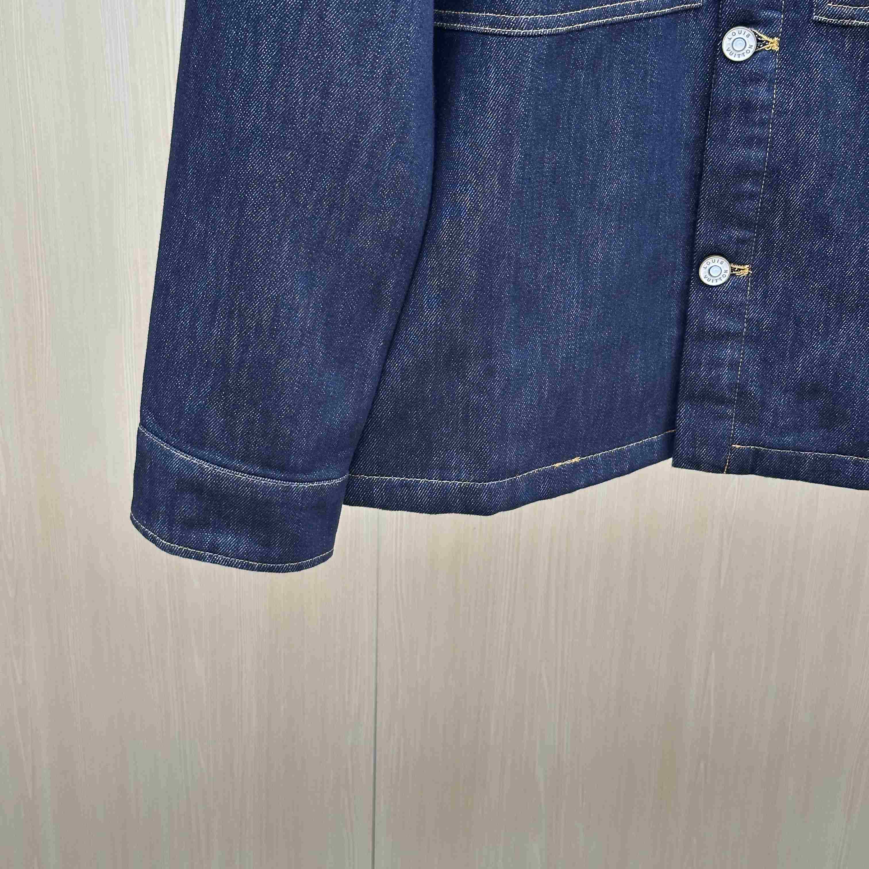 Louis Vuitton Embroidered Signature Denim Overshirt 1AKM0F - DesignerGu