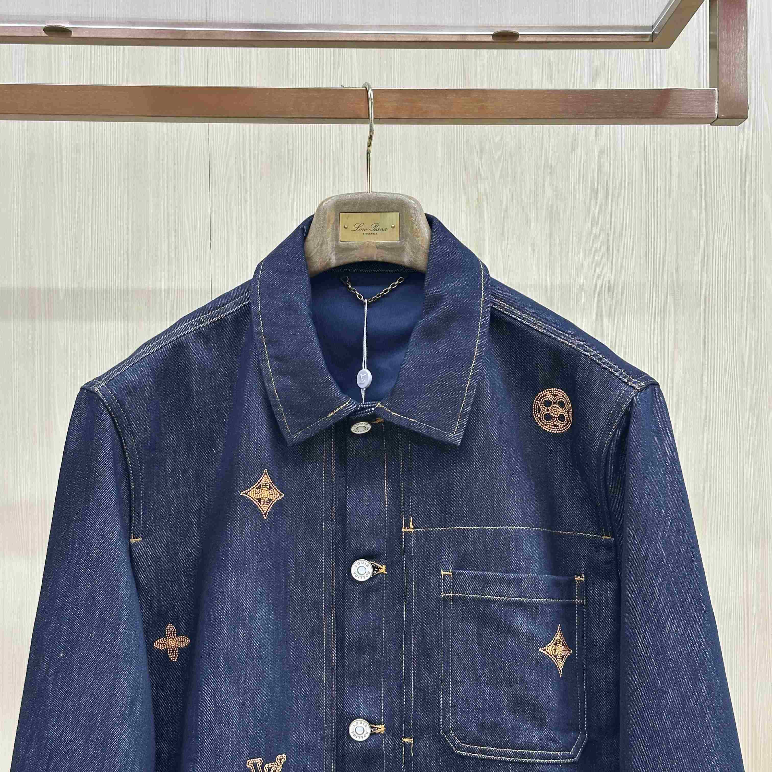 Louis Vuitton Embroidered Signature Denim Overshirt 1AKM0F - DesignerGu