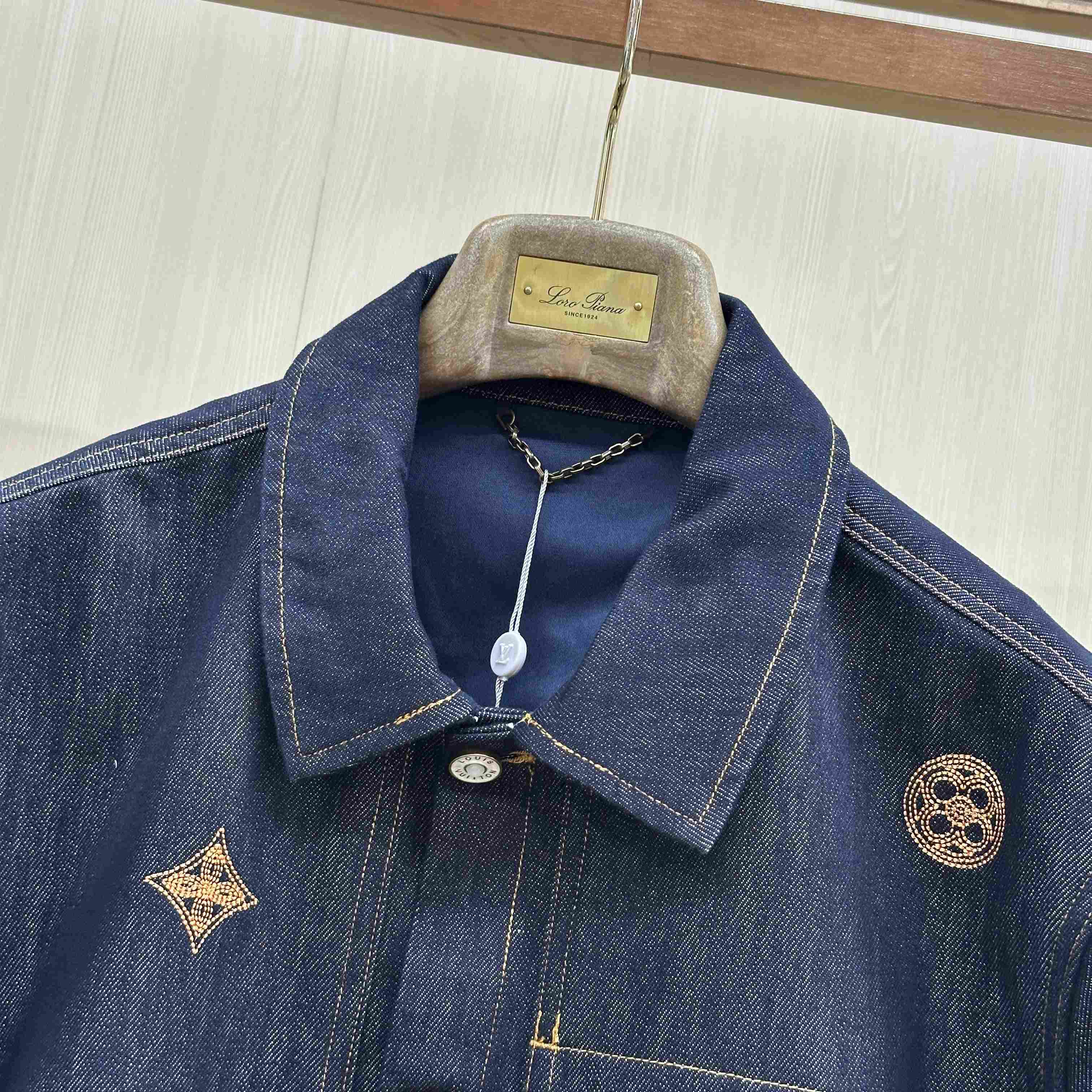 Louis Vuitton Embroidered Signature Denim Overshirt 1AKM0F - DesignerGu