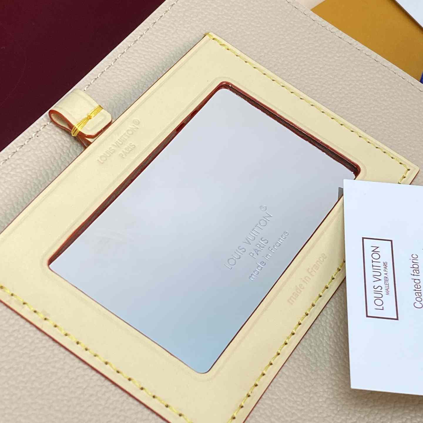 Louis Vuitton Lip And Eye Brush Set N40947 - DesignerGu