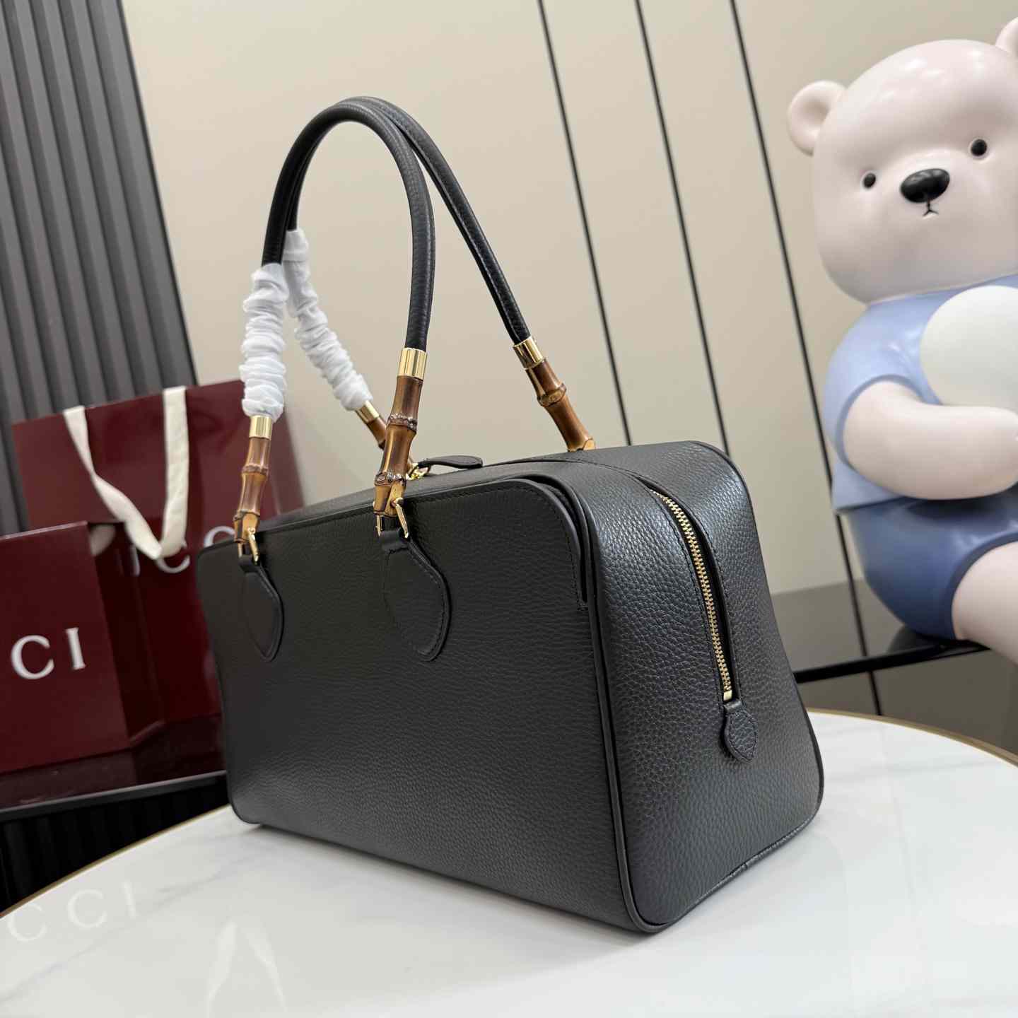 Gucci Large Boston Bag With Bamboo A006OD - DesignerGu