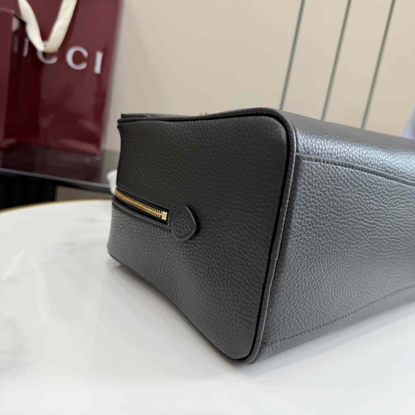 Gucci Large Boston Bag With Bamboo A006OD - DesignerGu