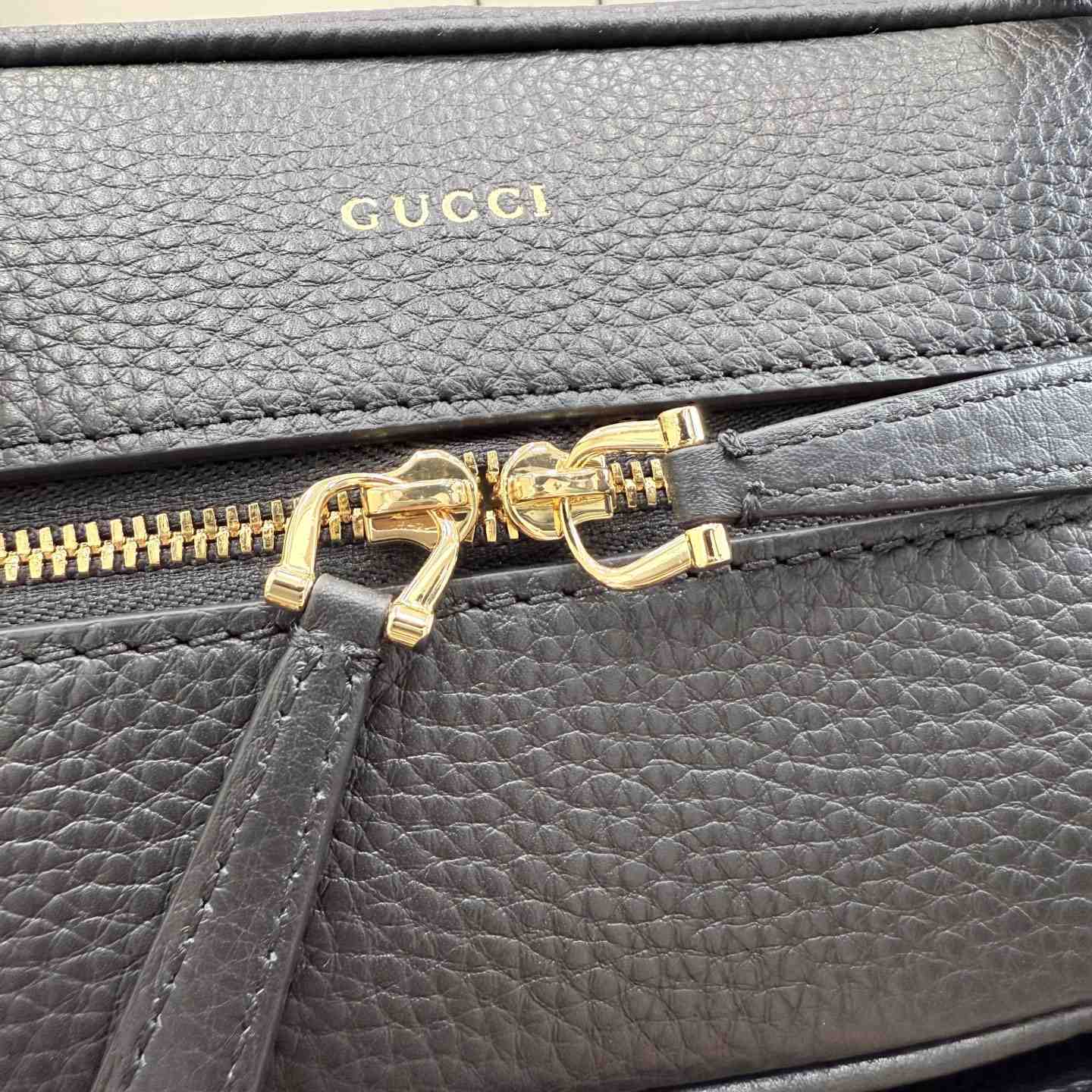 Gucci Large Boston Bag With Bamboo A006OD - DesignerGu