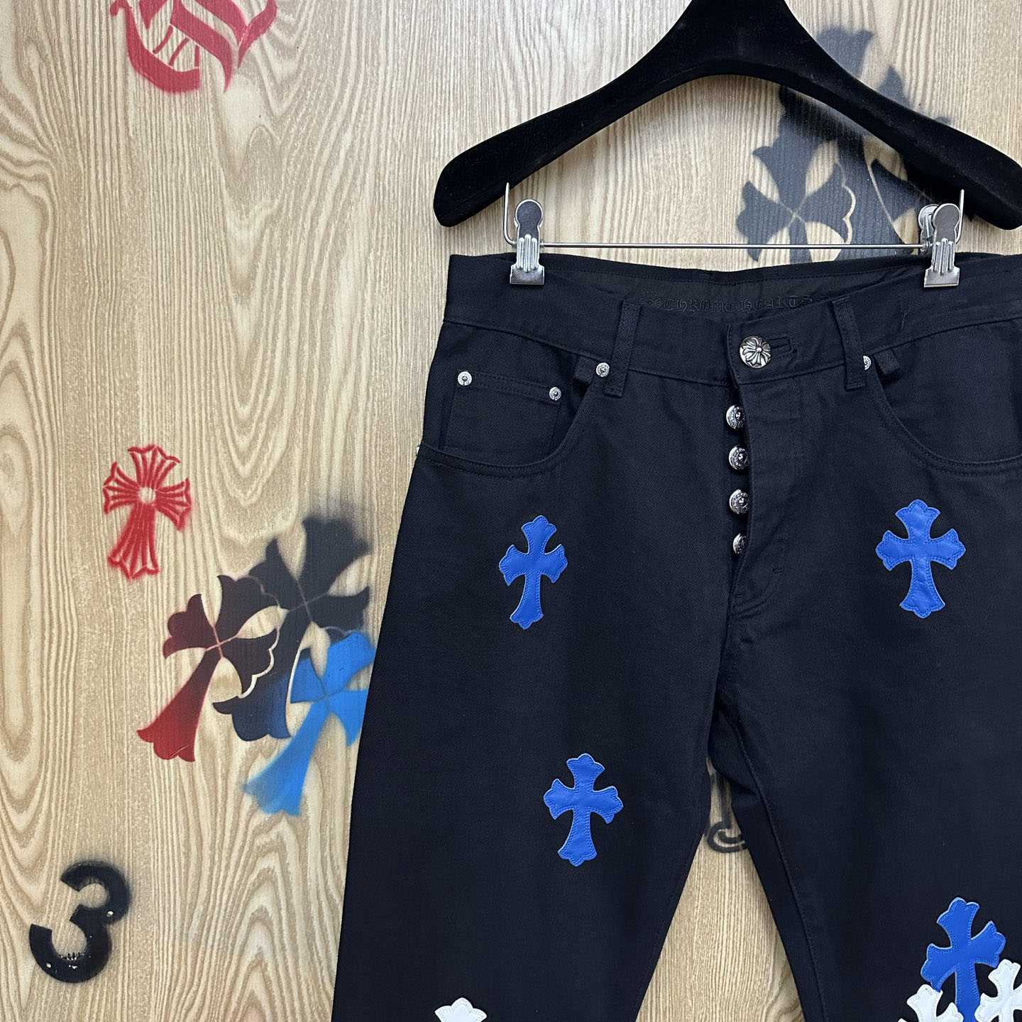 Chrome Hearts  Jeans  - DesignerGu