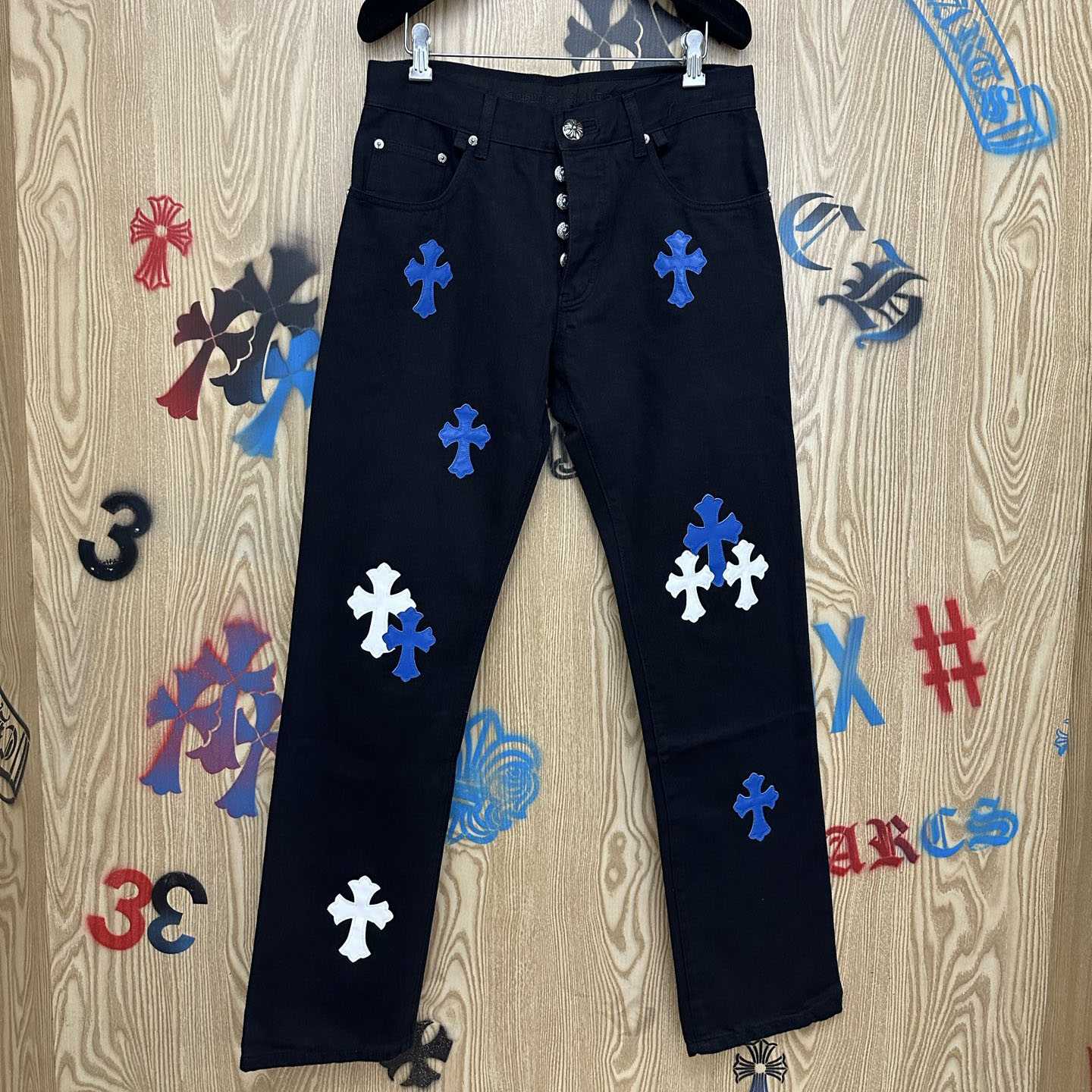 Chrome Hearts  Jeans  - DesignerGu