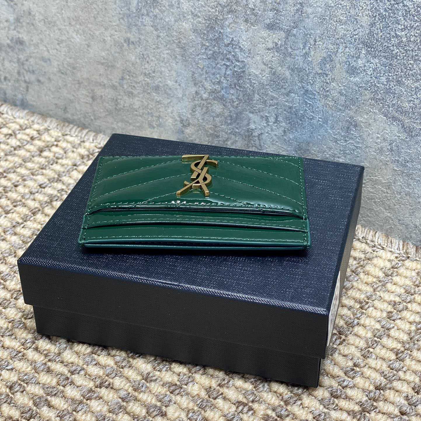 Saint Laurent Cassandre Card Case In Patent Leather - DesignerGu