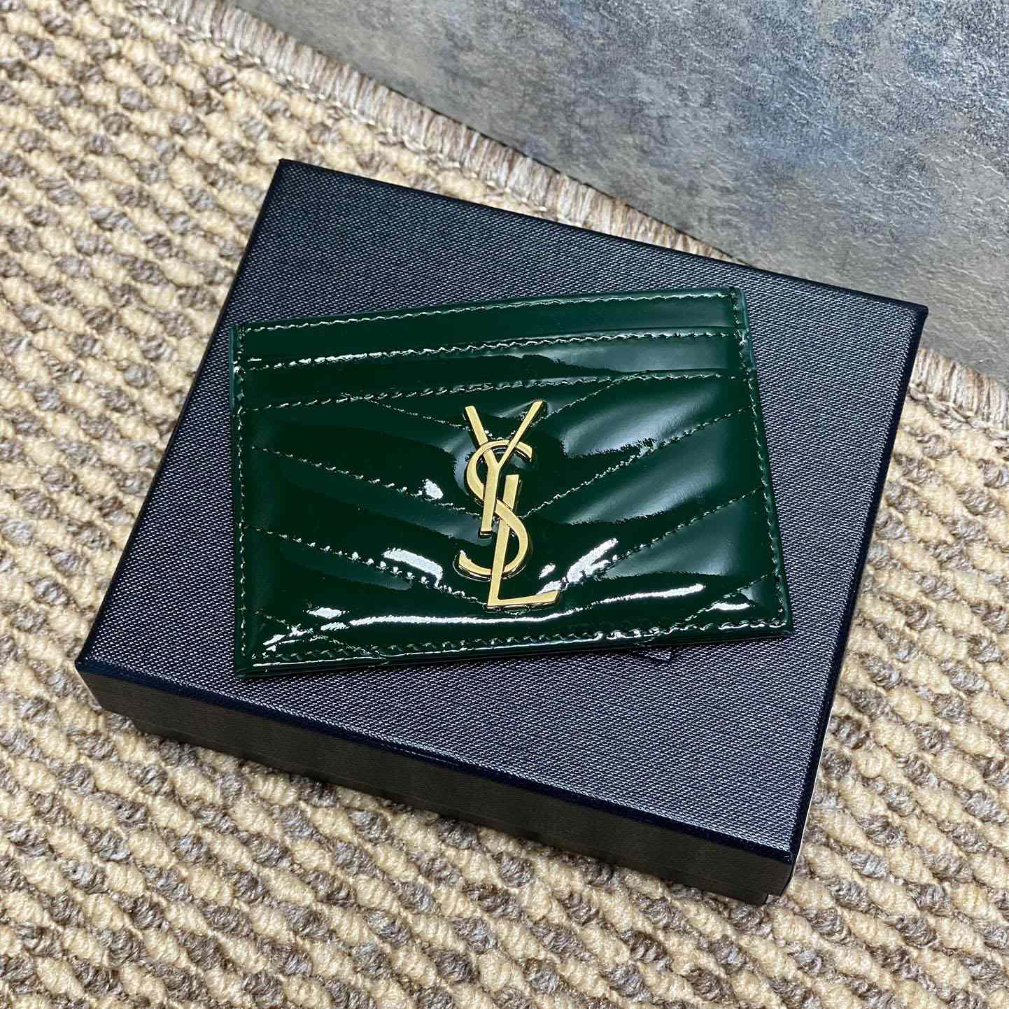 Saint Laurent Cassandre Card Case In Patent Leather - DesignerGu