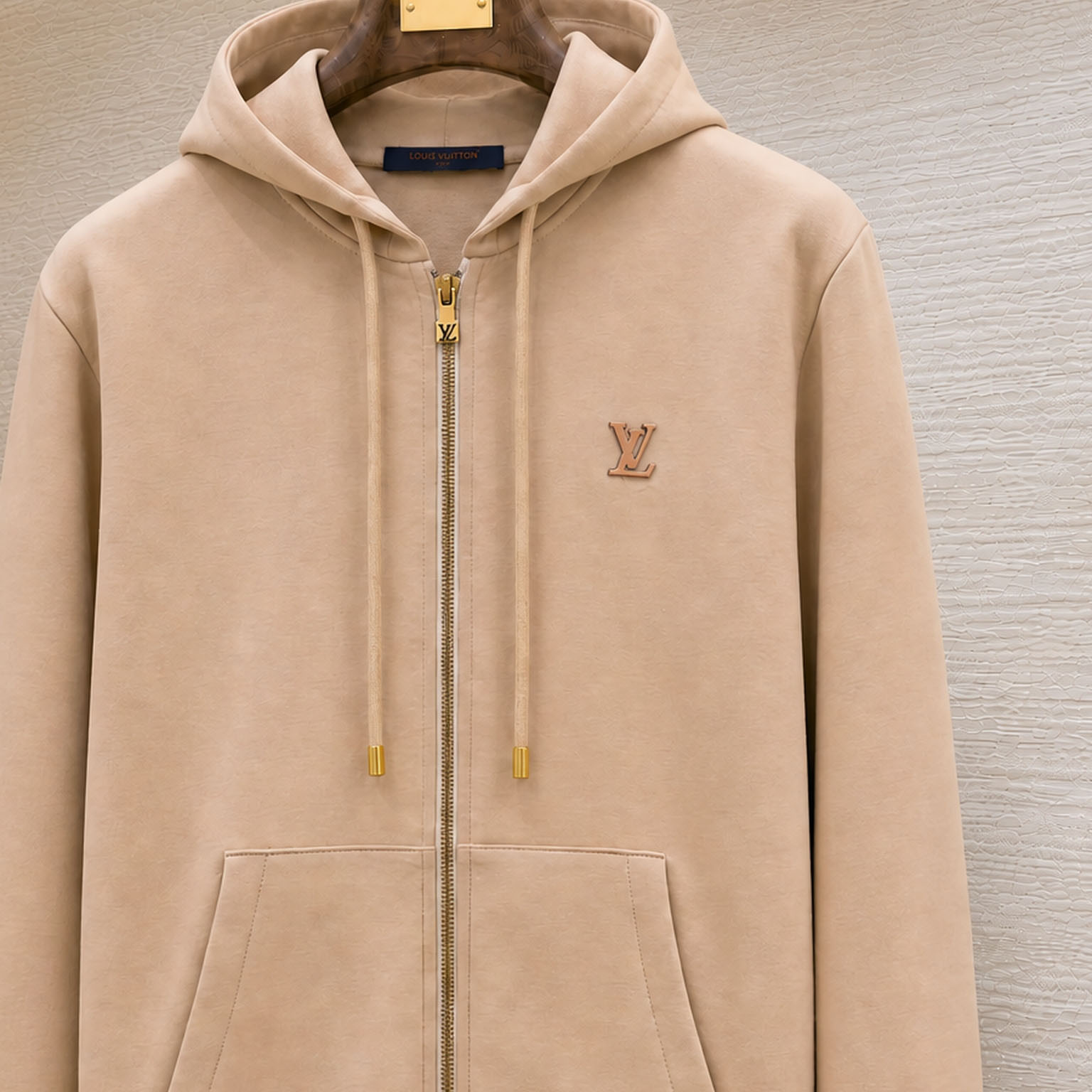 Louis Vuitton LV Signature Zipped Hoodie 1AK7K7 - DesignerGu
