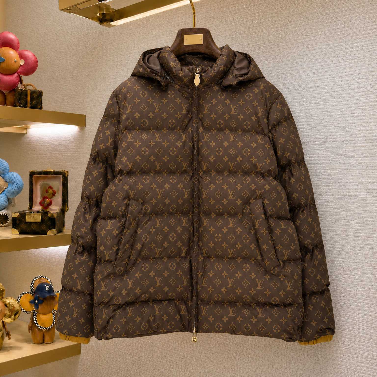 Louis Vuitton Silk Tech Puffer Parka 1AKO8W - DesignerGu