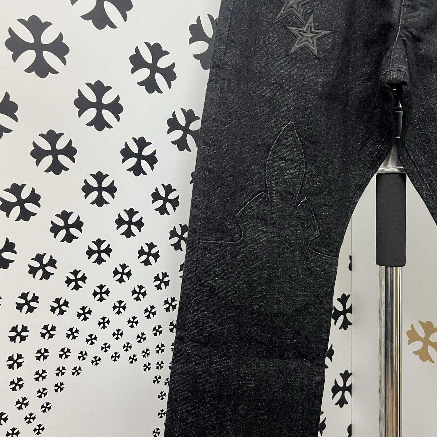 Chrome Hearts  Jeans  - DesignerGu