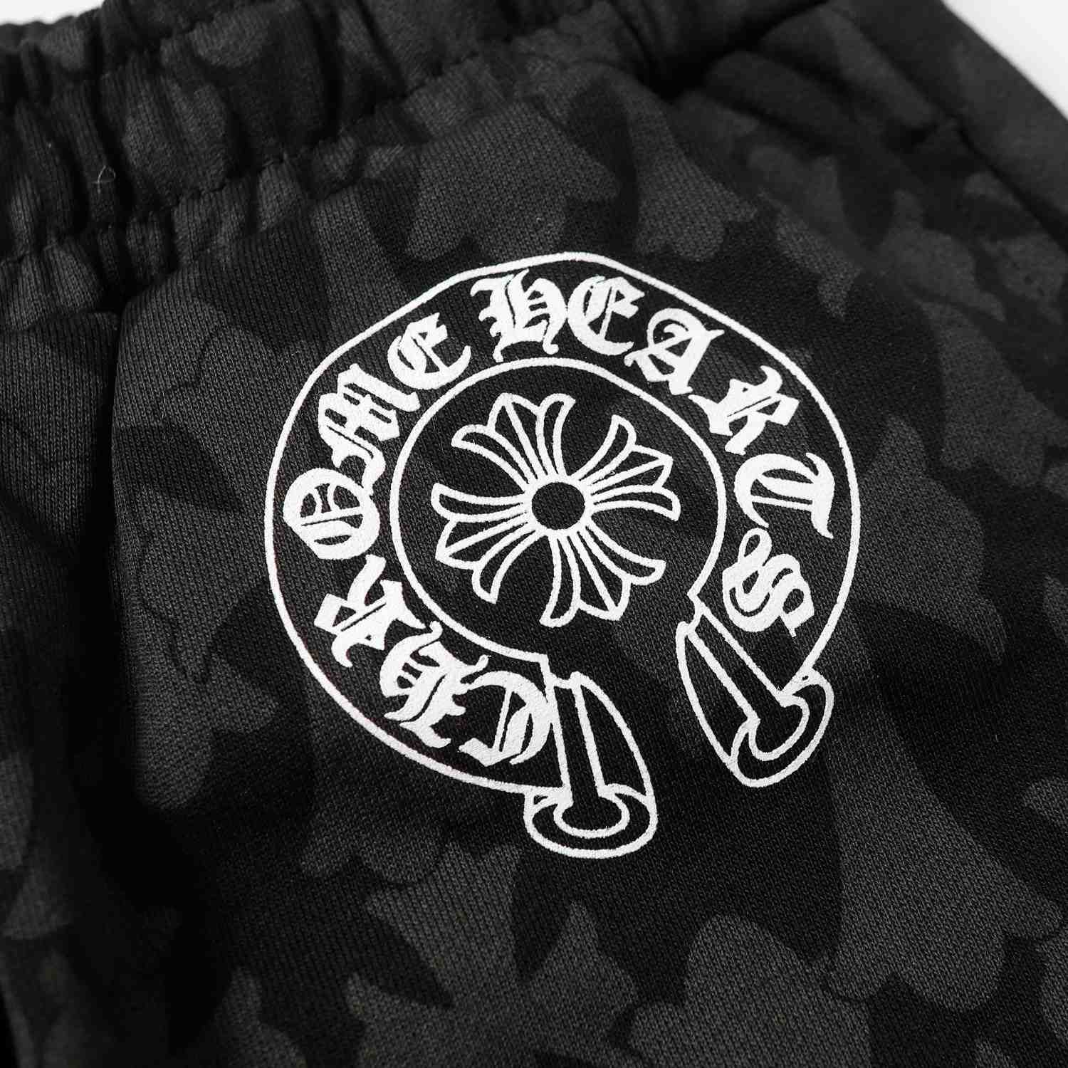 Chrome Hearts Monogram Cross Horseshoe Sweatpants - DesignerGu