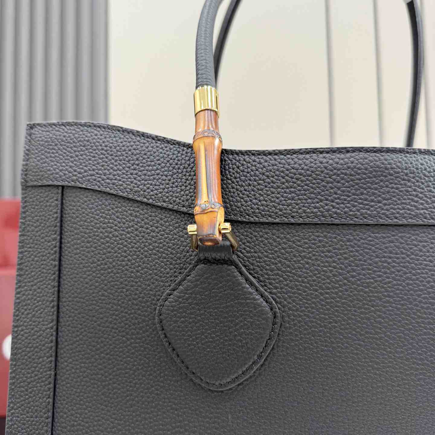 Gucci Bamboo Tote Large Bag A0022V - DesignerGu