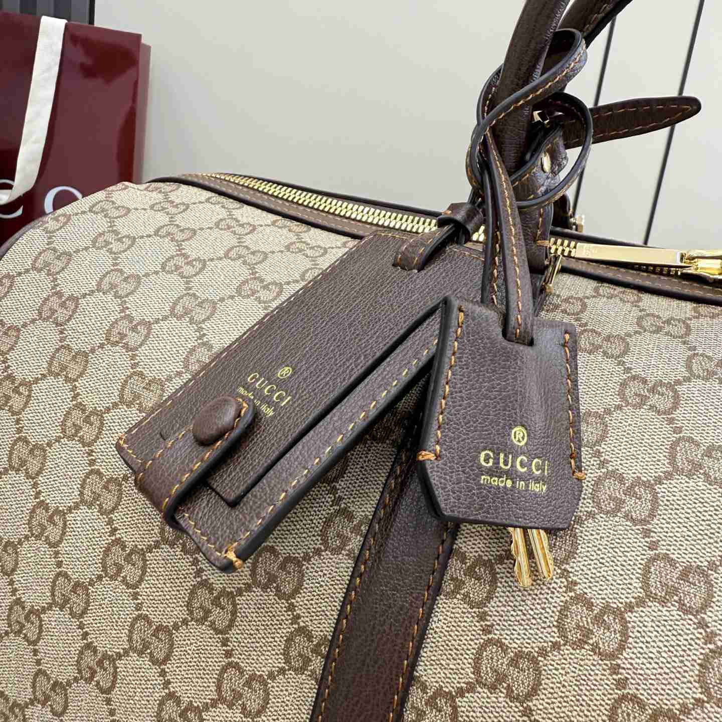 Gucci Essence Classic Medium Duffle Bag A006XM - DesignerGu