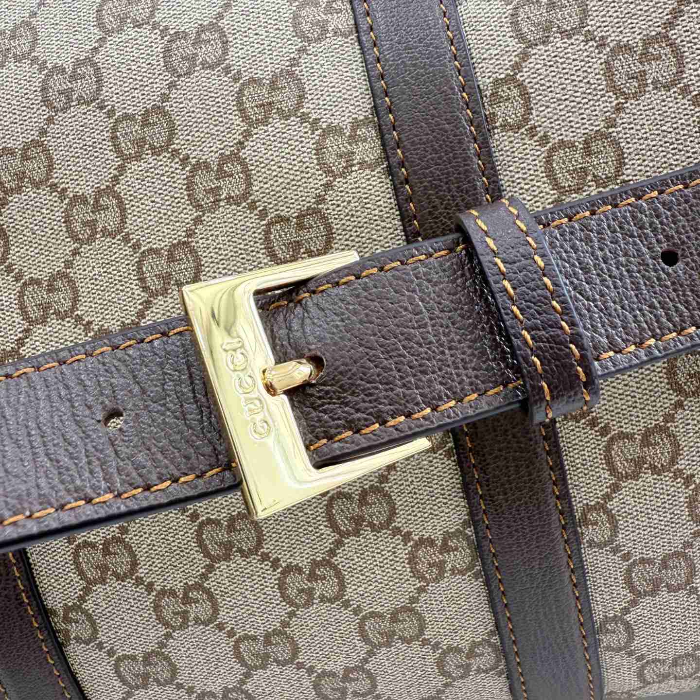 Gucci Essence Classic Medium Duffle Bag A006XM - DesignerGu