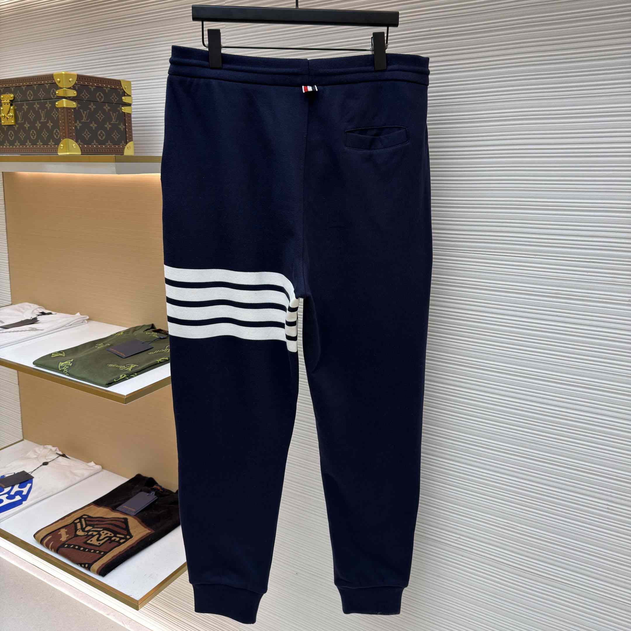 Thom Browne Classic Loopback 4-Bar Sweatpants - DesignerGu