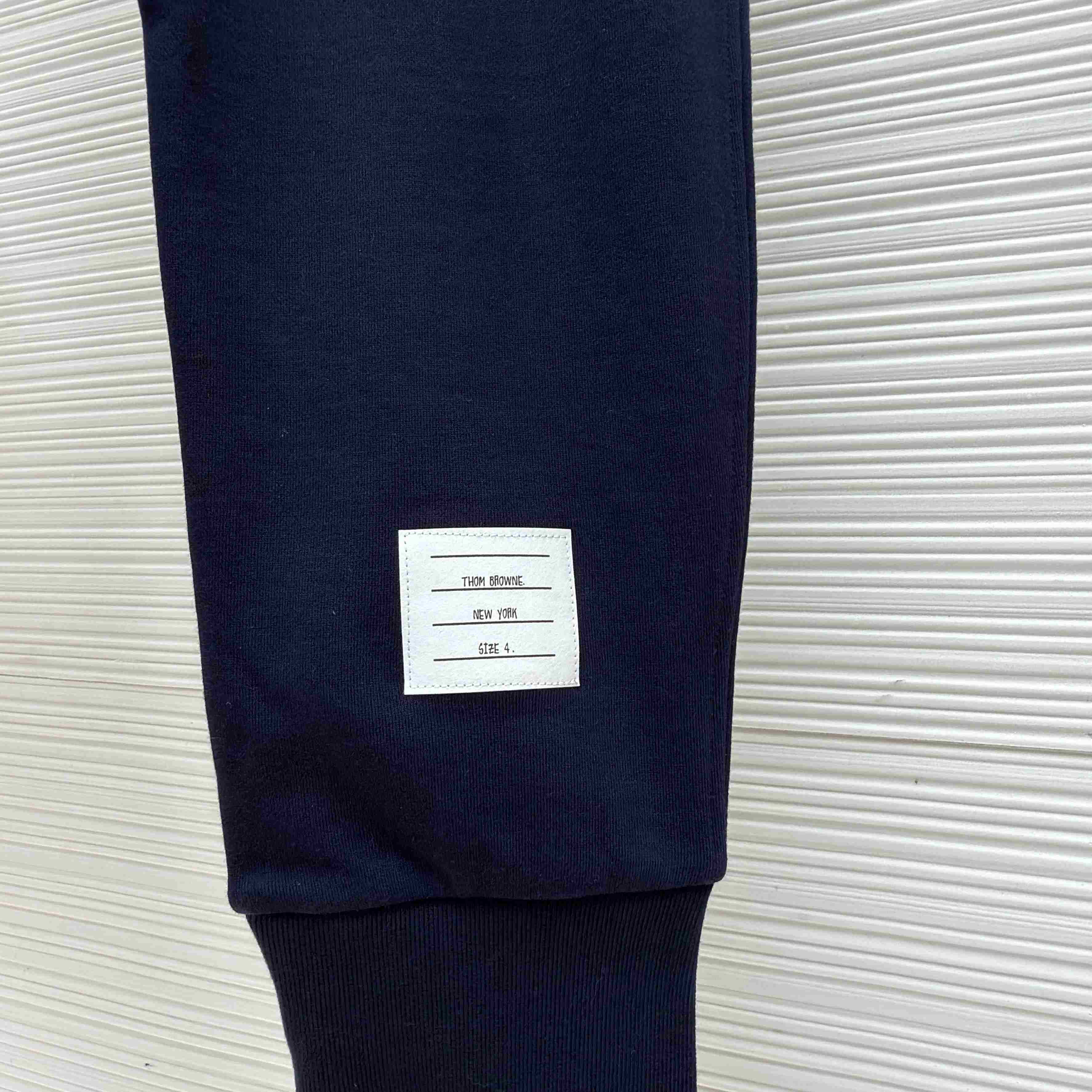Thom Browne Classic Loopback 4-Bar Sweatpants - DesignerGu