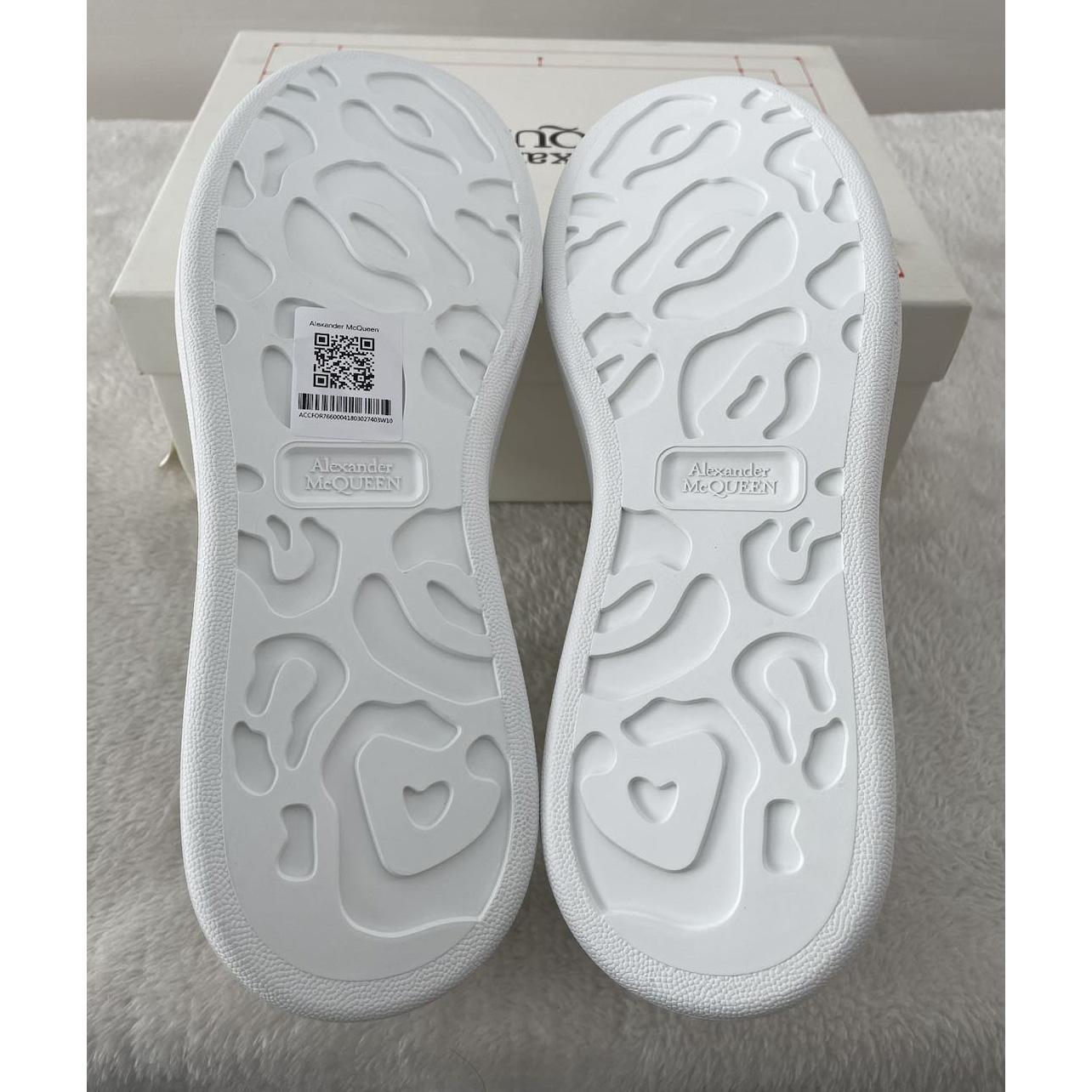 Alexander Mqueen Sneakers In White - 