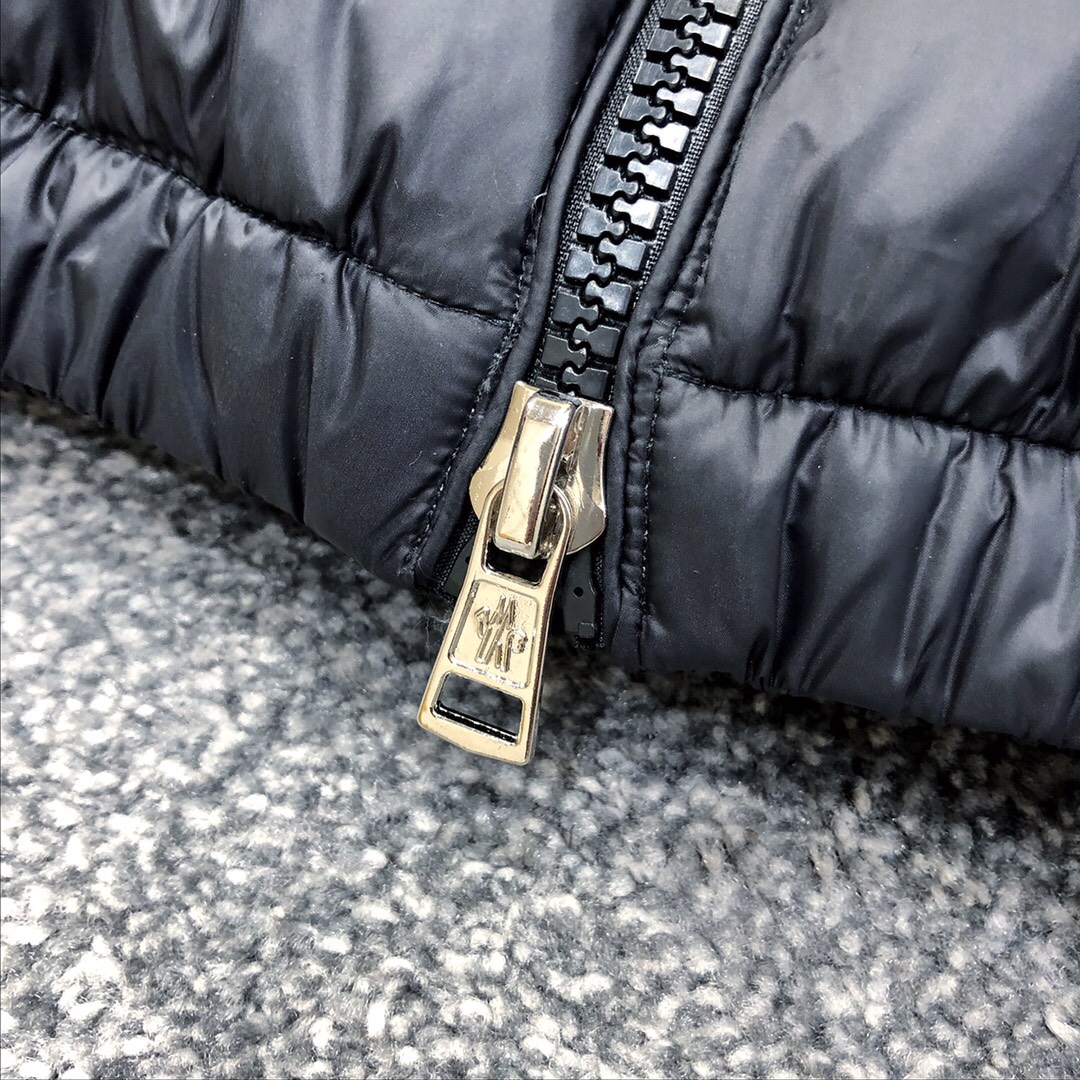 Moncler Black Down Jacket - 