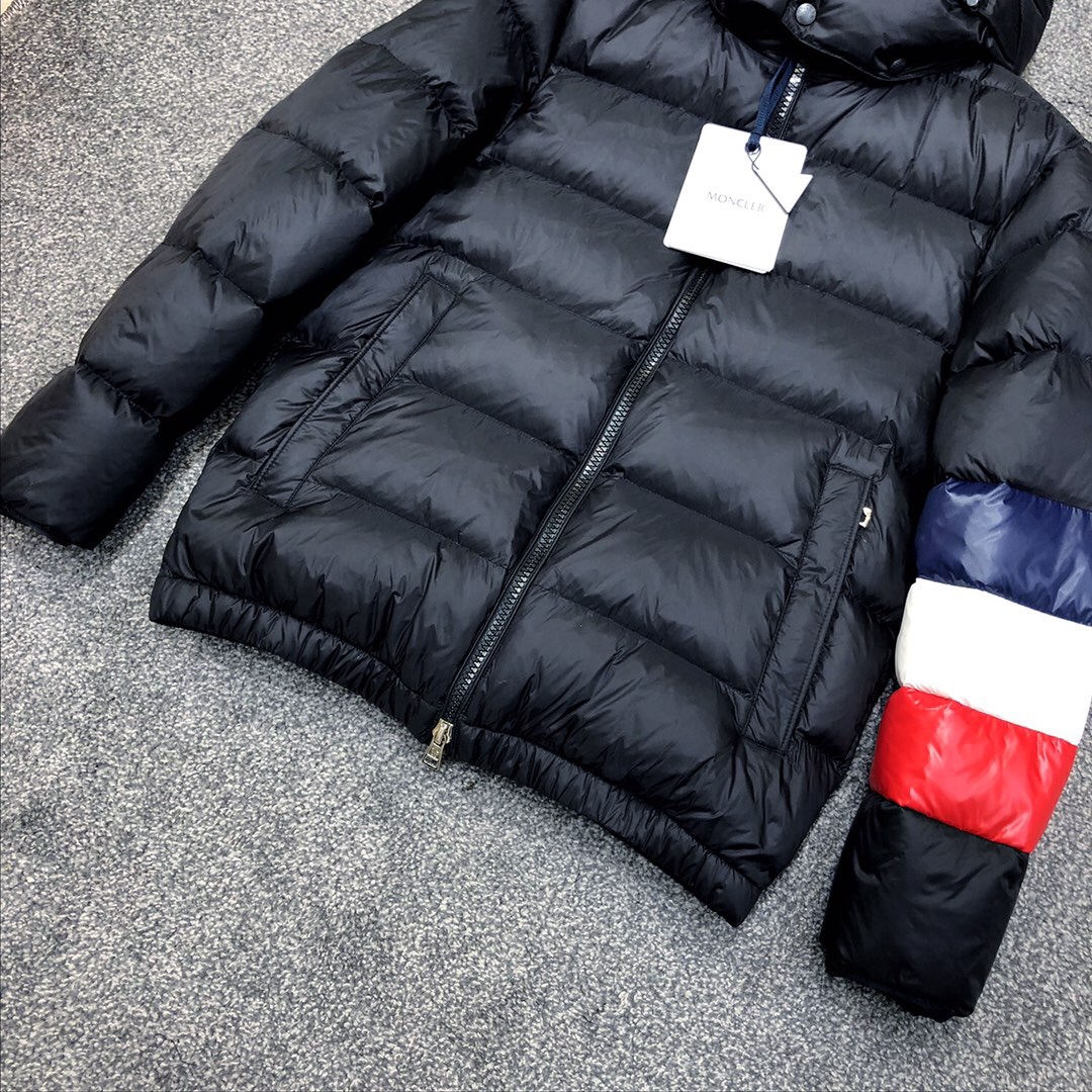Moncler Black Down Jacket - 