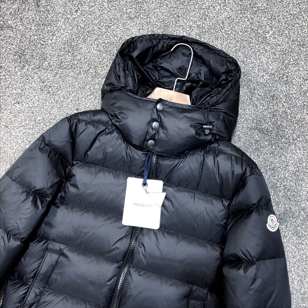Moncler Black Down Jacket - 