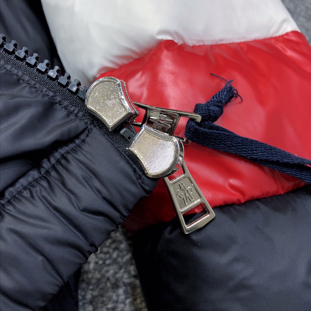 Moncler Black Down Jacket - 