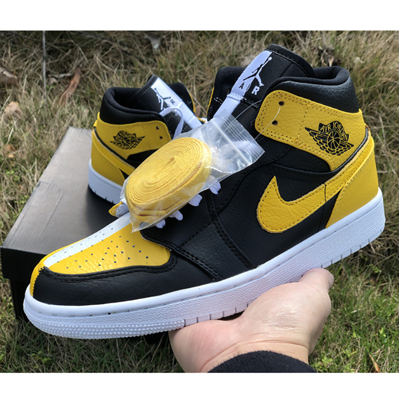 Jordan AJ1 Retro High Black/Yellow/White - 
