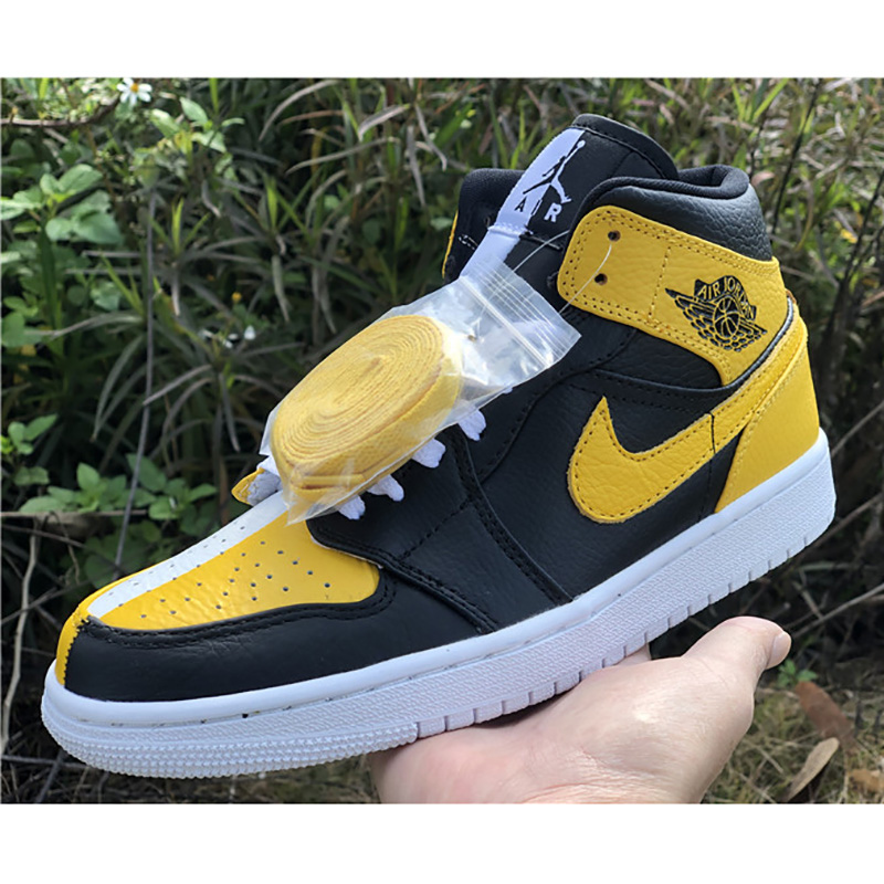 Jordan AJ1 Retro High Black/Yellow/White - 