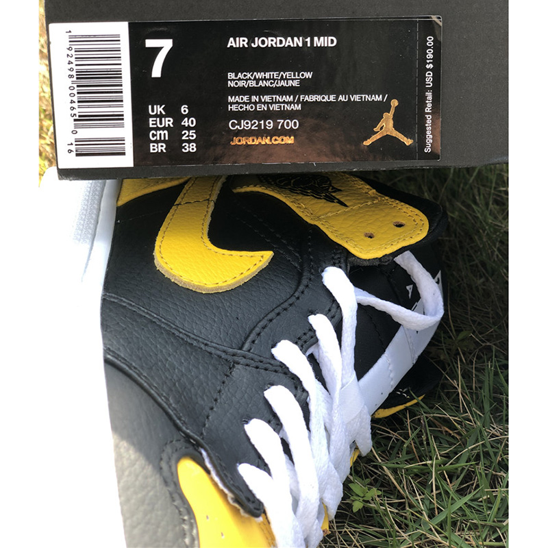 Jordan AJ1 Retro High Black/Yellow/White - 
