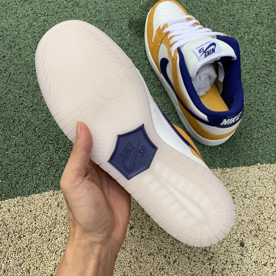 Nike SB Dunk Low Pro "Laser Orange" - 
