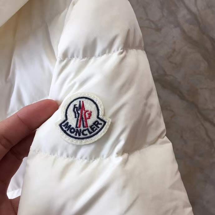 Moncler Quilted Zipped Padded Jacket - 