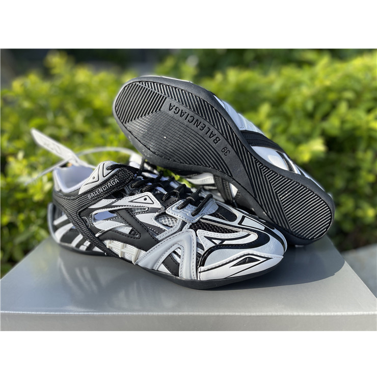 Balenciaga Drive Panelled Sneakers - 