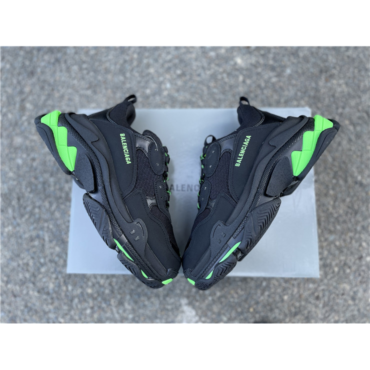 Balenciaga Triple S Sneaker - 