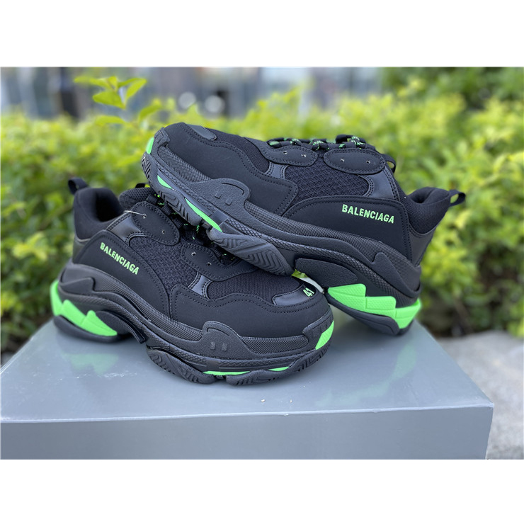 Balenciaga Triple S Sneaker - 