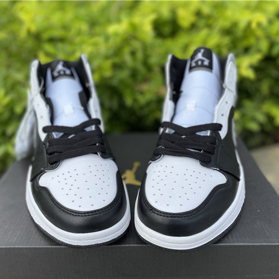 Jordan Air 1 High OG Sneakers - 