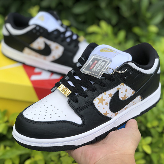 Nike SB Dunk Low "Black Stars" DH3228-102 - 