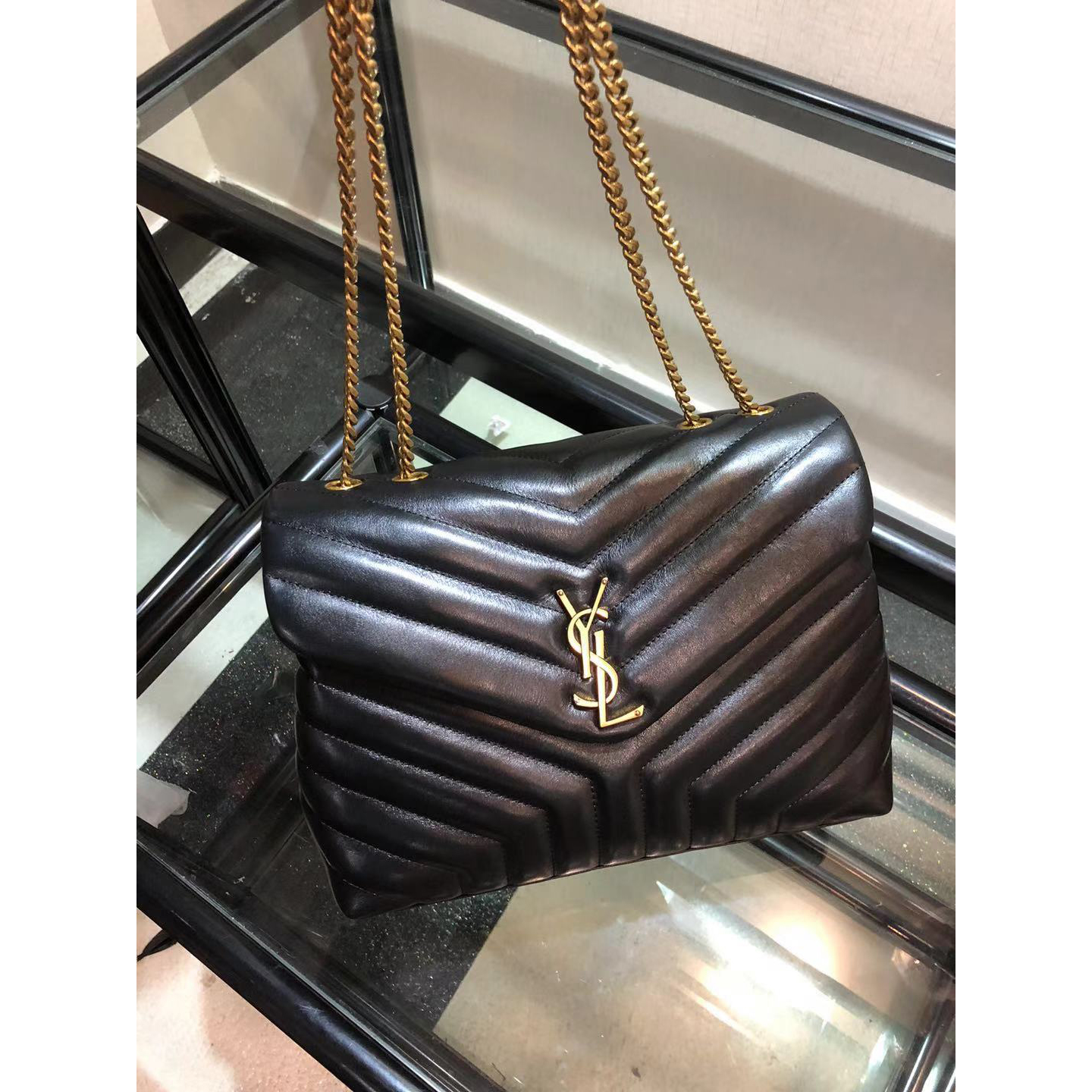 Saint Laurent Logo Print Shoulder Bag (31cm) - 