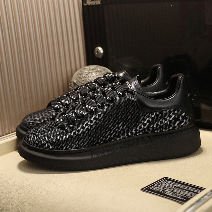 Alexander Mqueen Low Top Sneakers Black - 