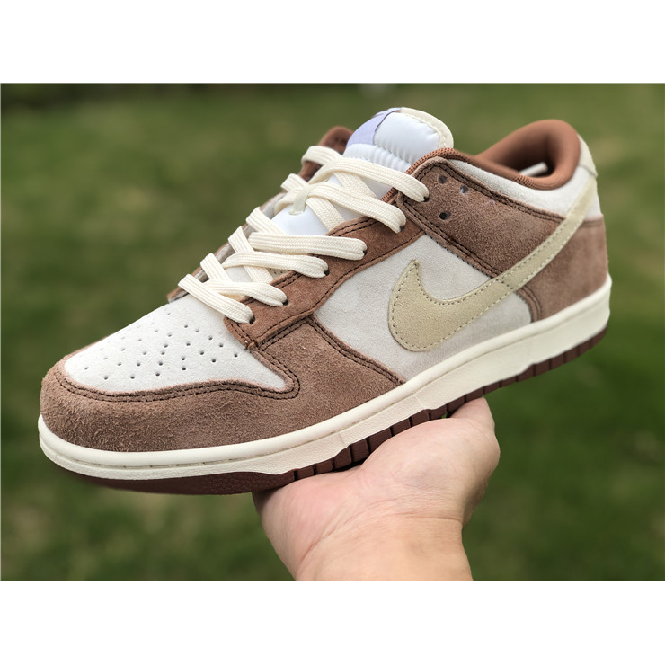 Nike Dunk Low Prm "Medium Curry" - DesignerGu